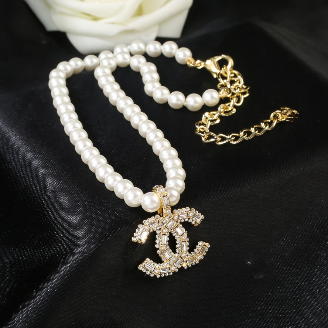 CHANEL🇫🇷Xiaoxiang New Pearl Necklace
