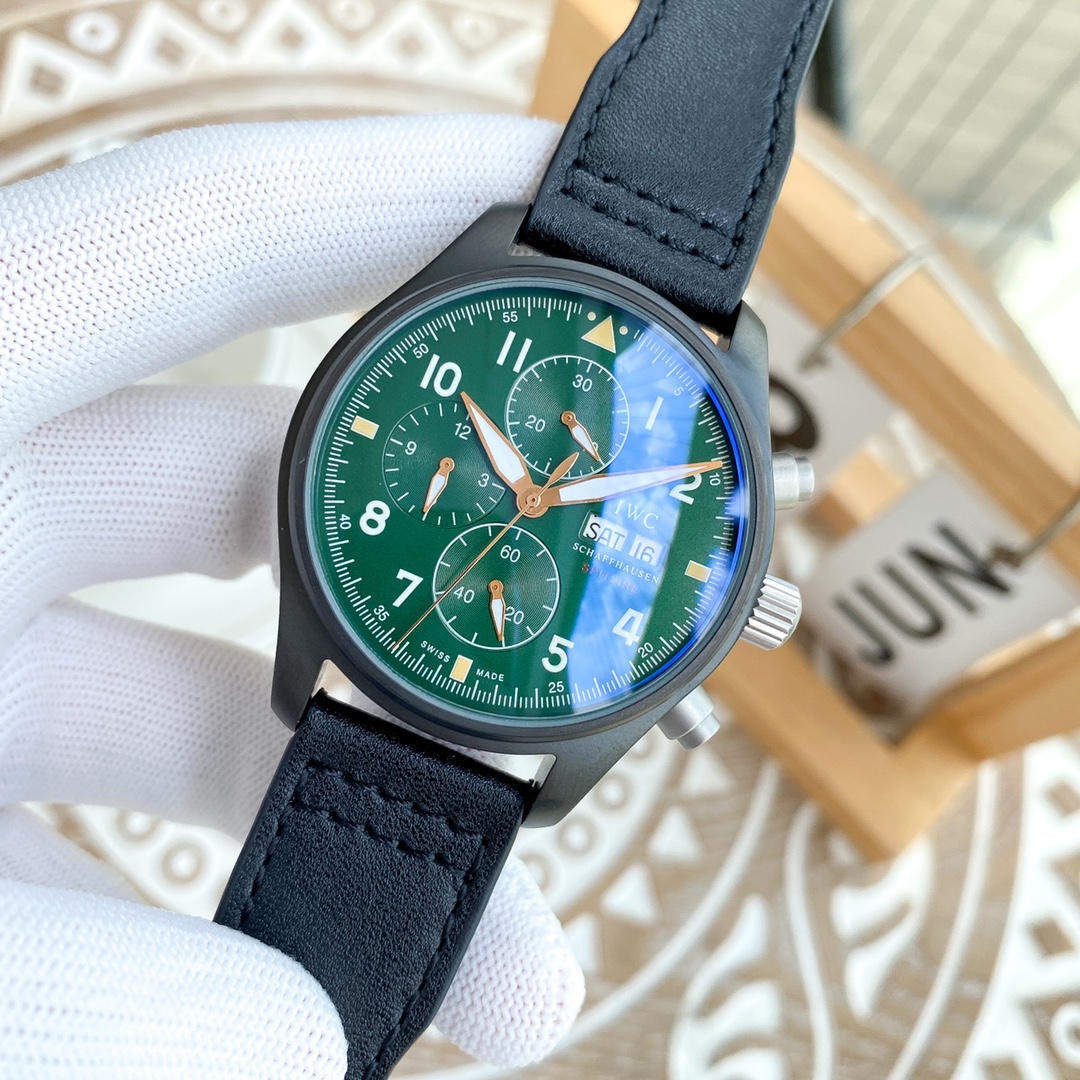 IWC- Fine men's watches Fully automatic mechanical movement, top 316 steel case and strap