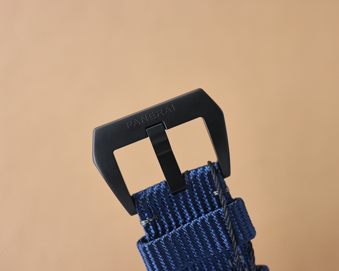 Panerai - 47mm Submersible Series Explosive Skeleton Watch