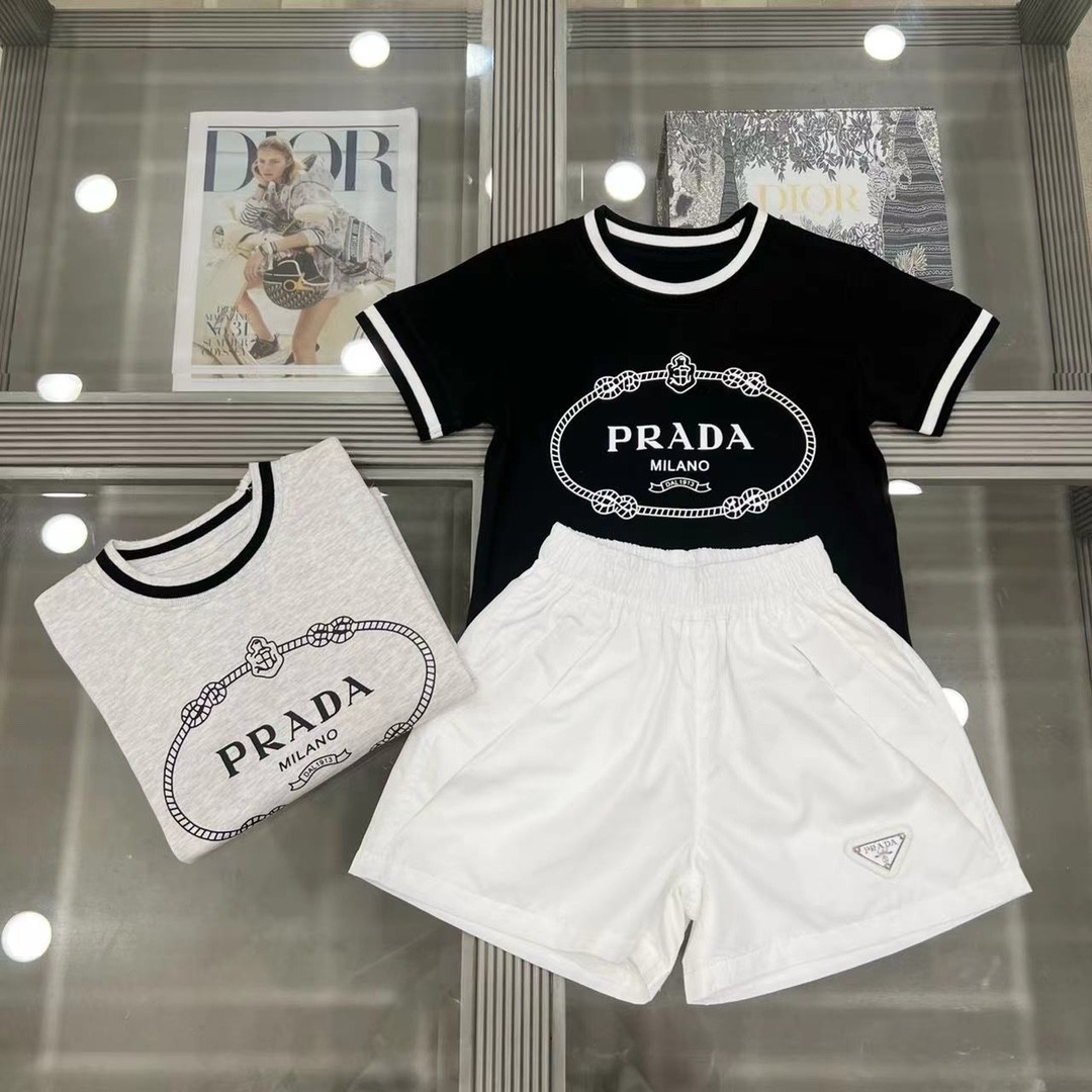 Prada new summer girls' T-shirt suit