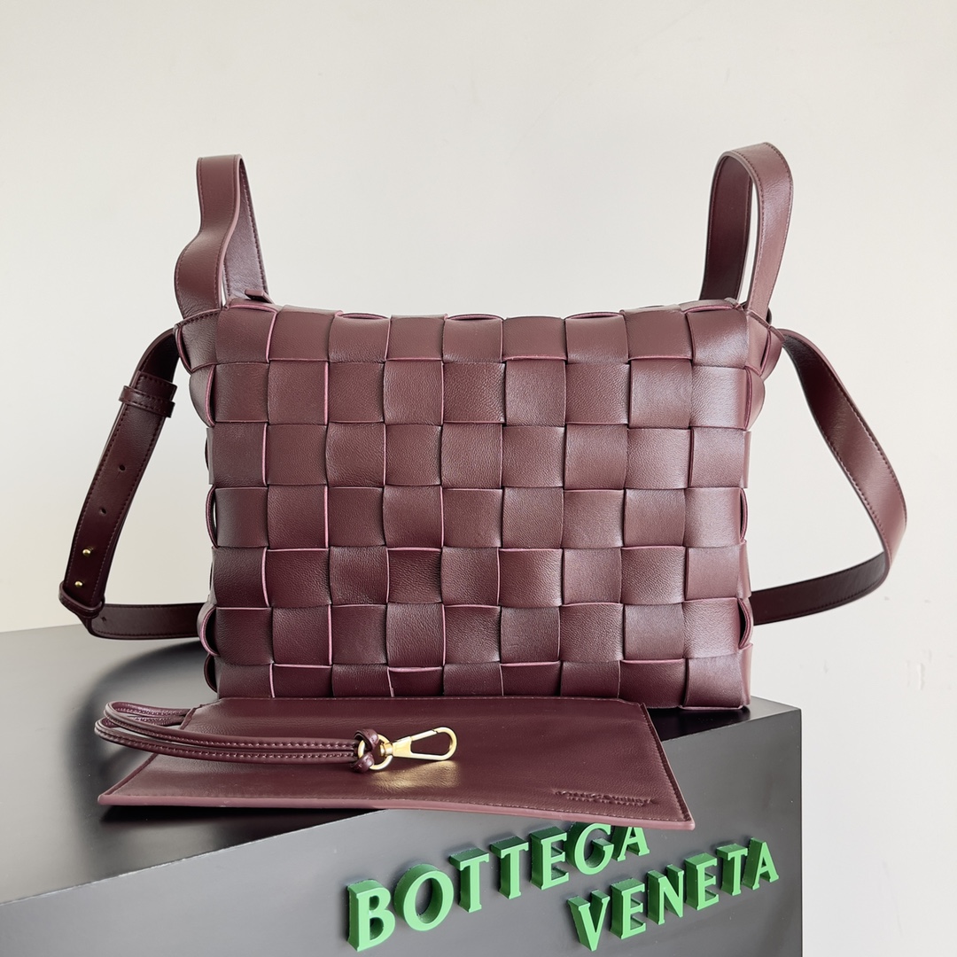 Bottega Veneta Bowling Bag Burgundy #80837