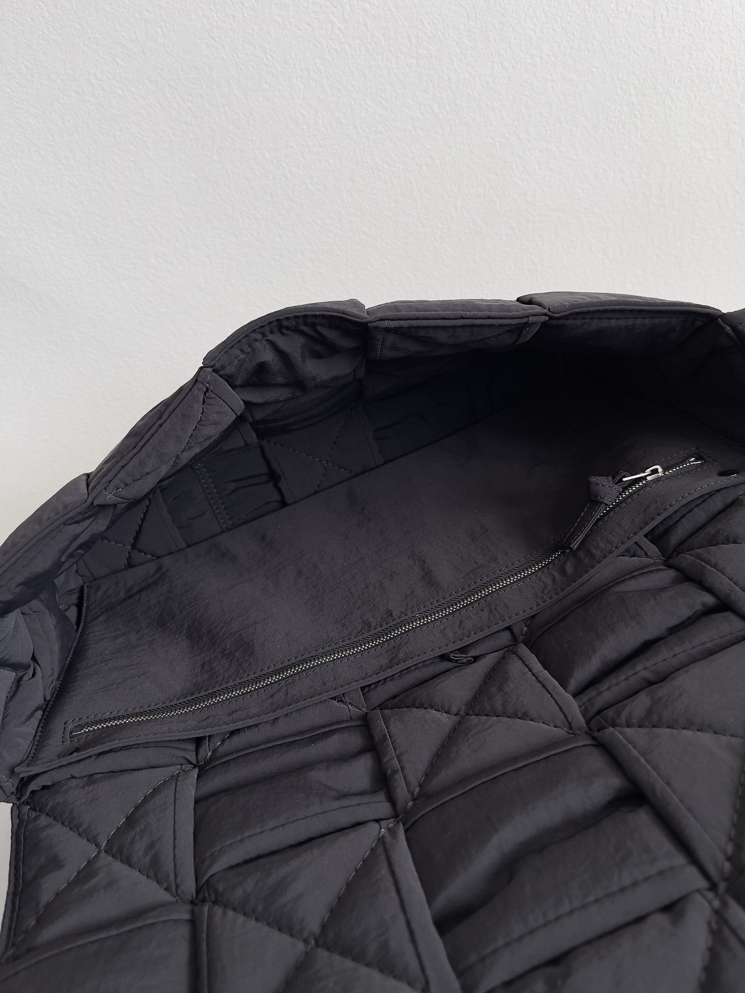 Bottega Veneta Bv Nylon Woven Bag 15 Compartments Oversized Black #70529