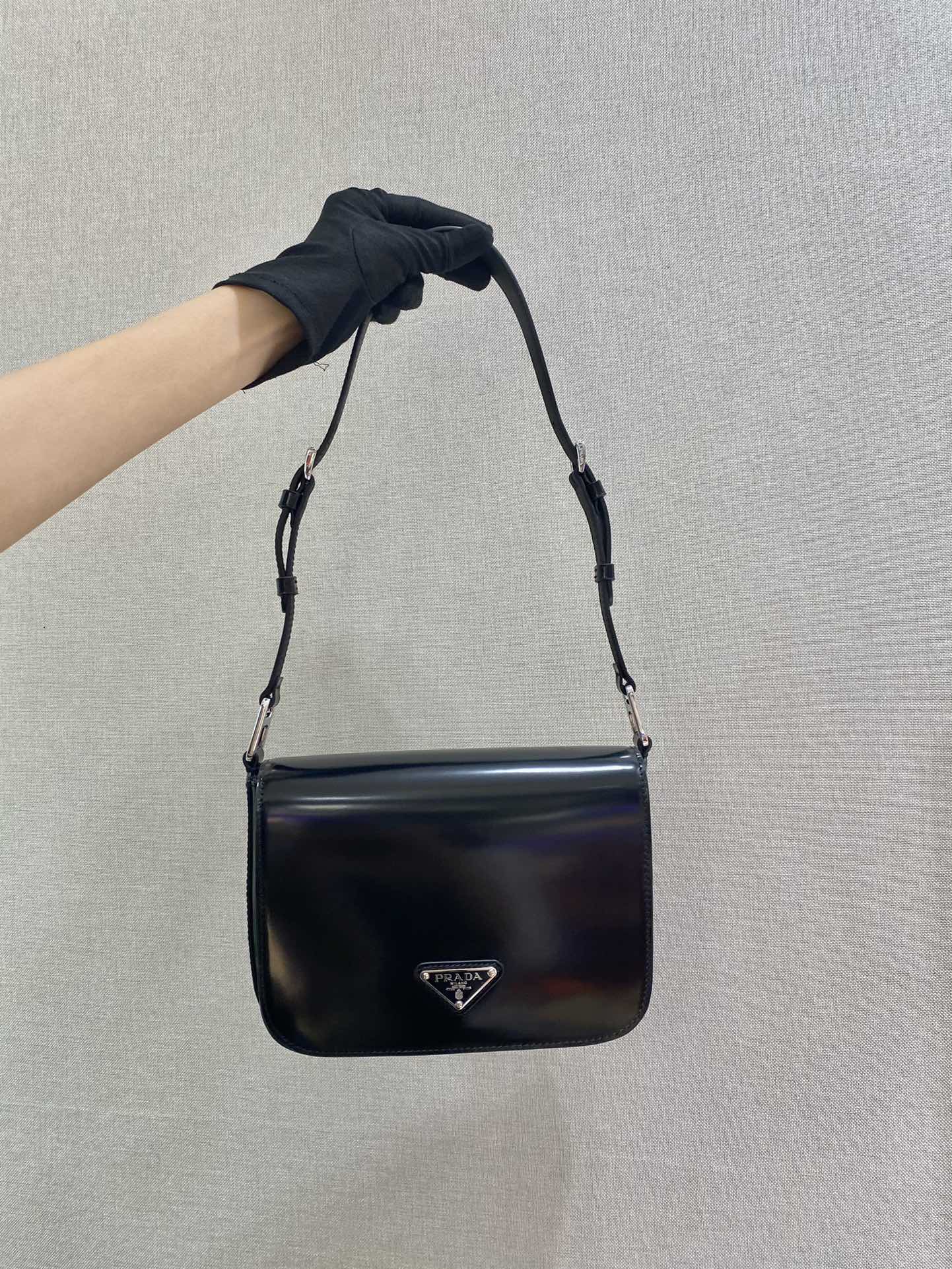𝐏𝐑𝐀𝐃𝐀 New Model 1BD308