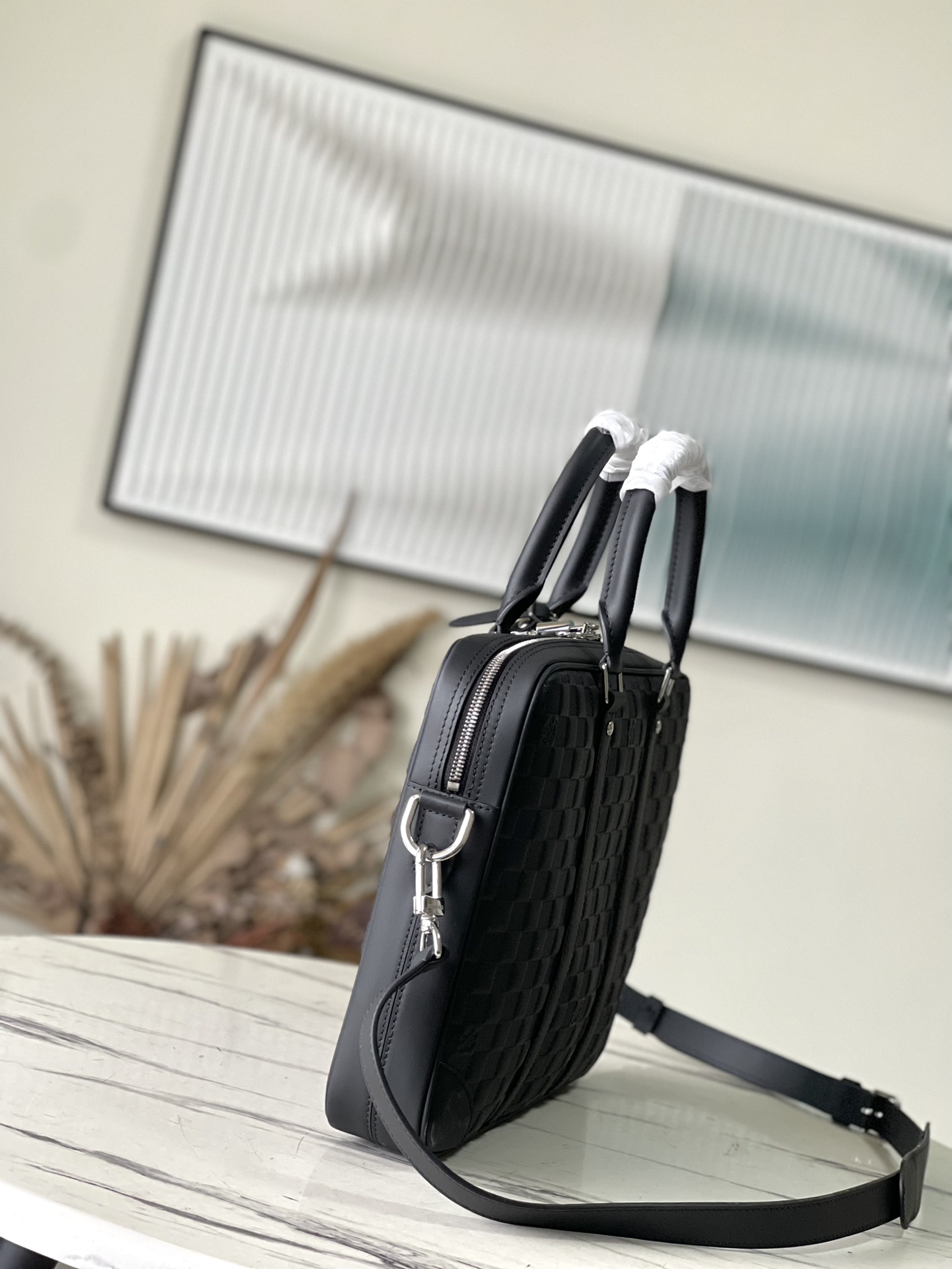 𝐋𝐎𝐔𝐈𝐒 𝐕𝐔𝐈𝐓𝐓𝐎𝐍 N40444 Pressed Voyage Small Briefcase