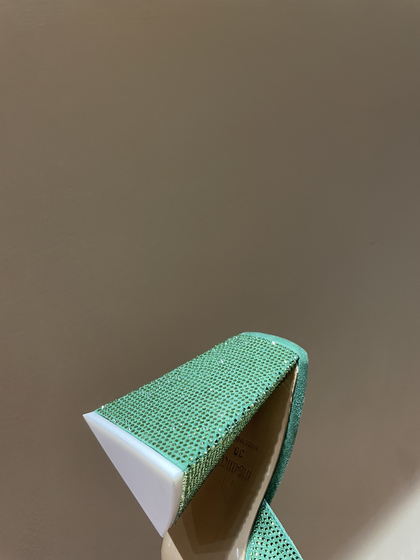 TheAttico | 𝟐𝟎𝟐𝟐𝟐/𝐒𝐒 𝐧𝐞𝐰 Spring/Summer 2021 collection The Attico personality triangle heel high heel sandals