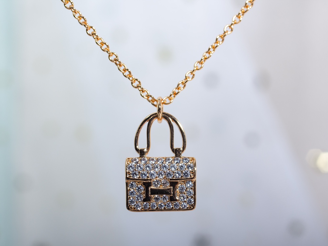 Hermes necklace