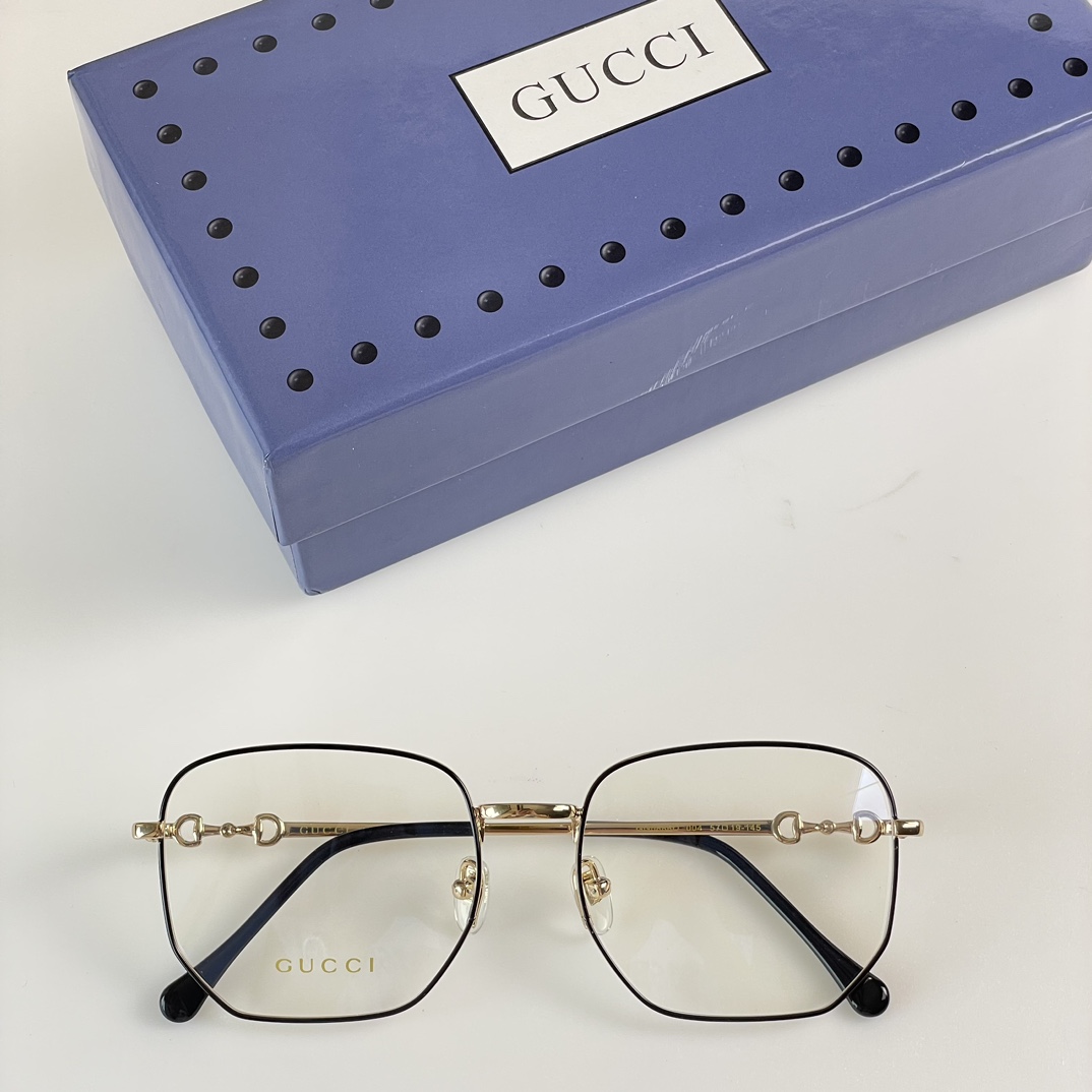 Gucci GG0886O