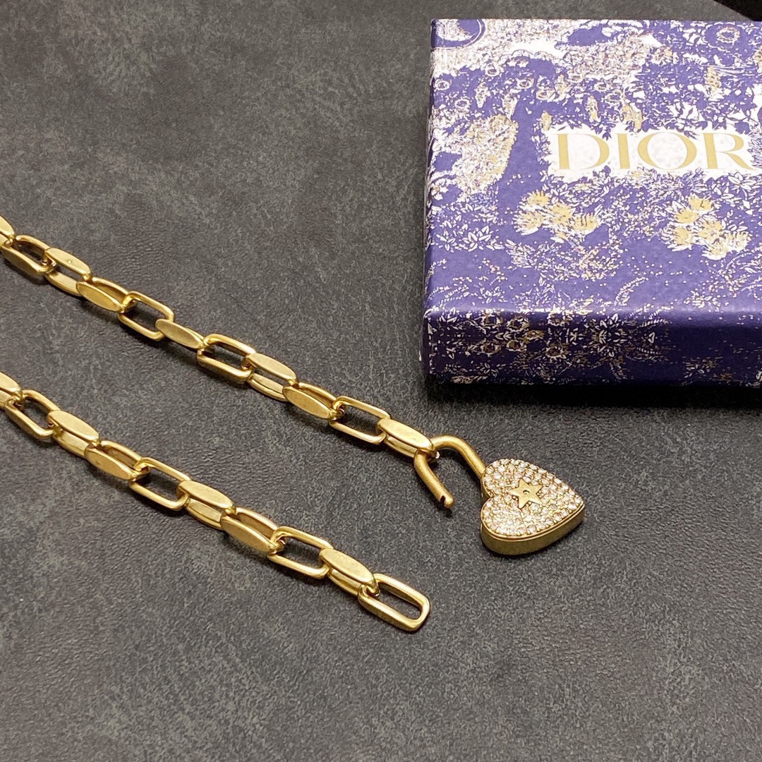 Dior necklace