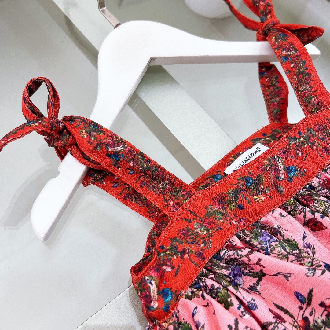 D&G spring and summer girls skirt suit