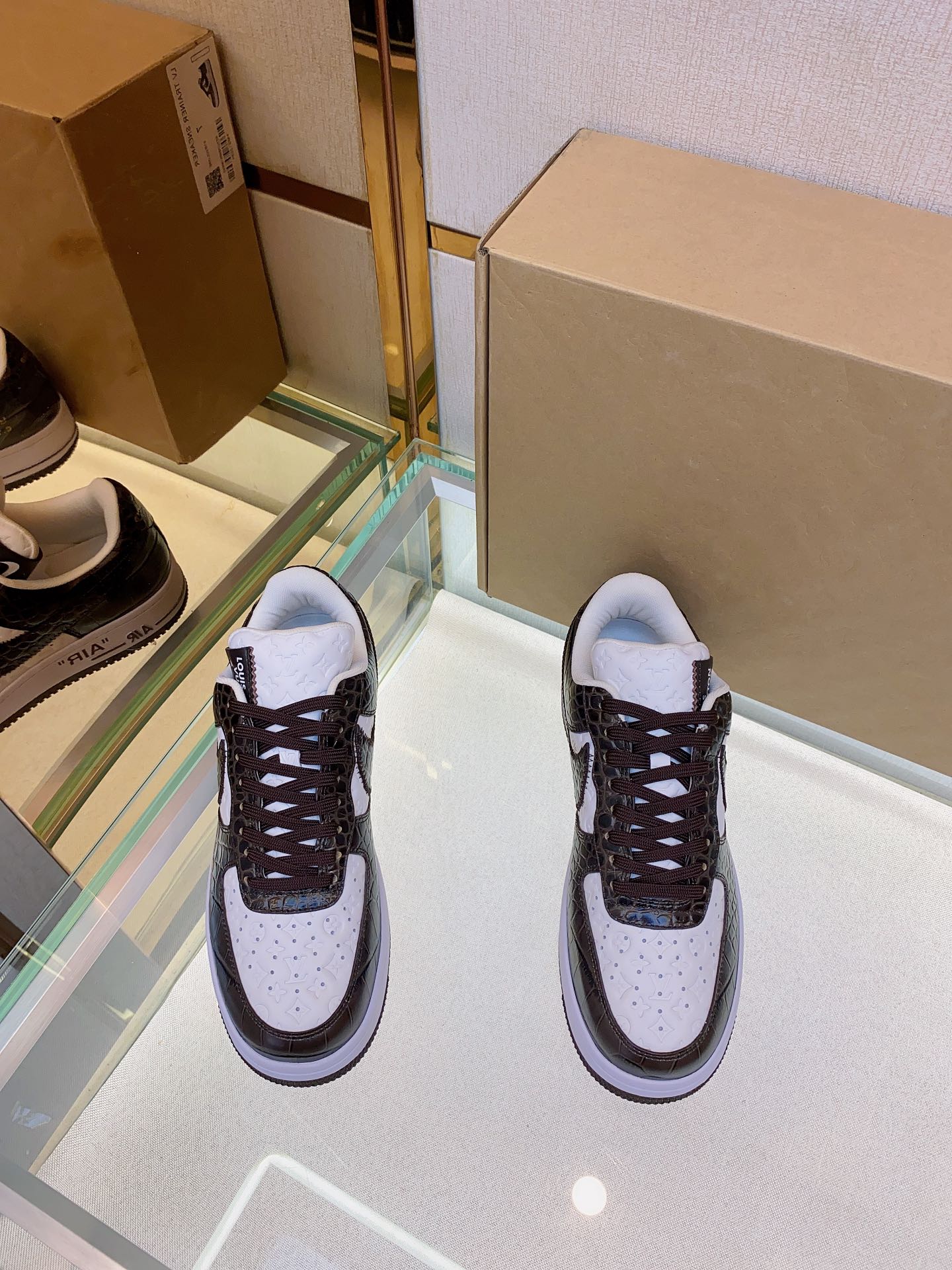 Louis Vuitton Nike joint 🆕Men's Abbesses sneakers