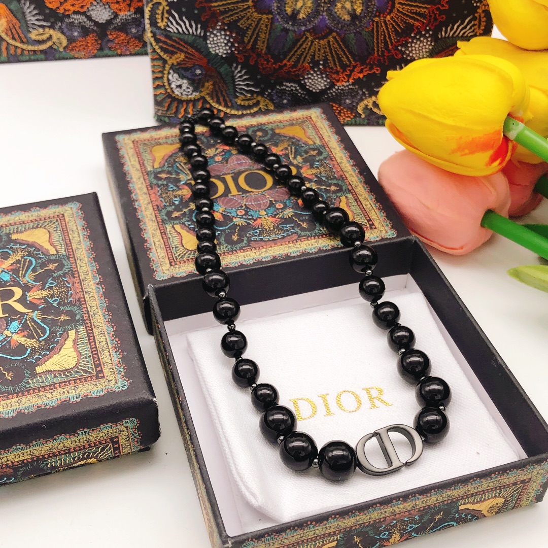 Dior necklace