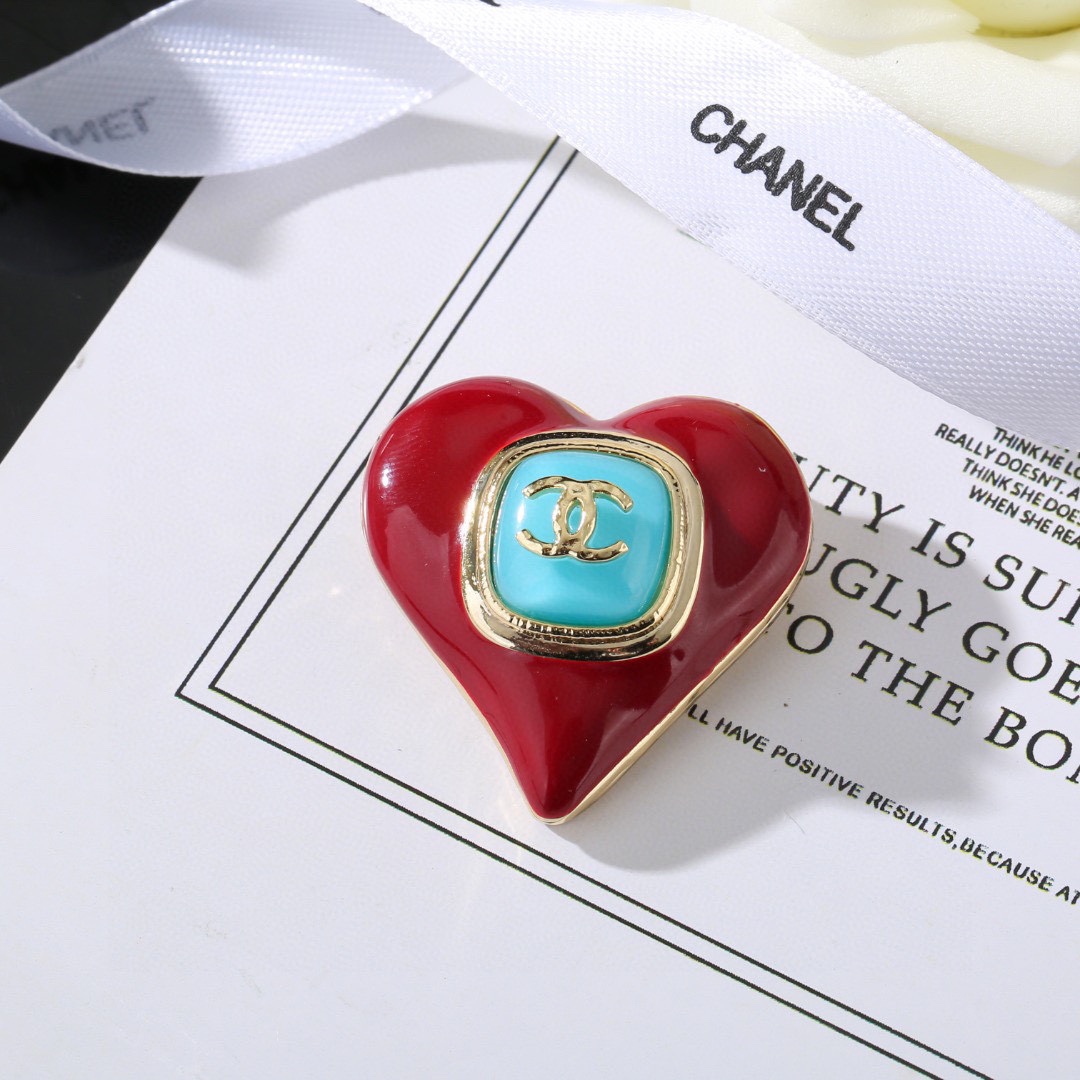 CHANEL🇫🇷Xiaoxiang's latest heart💗Lambskin earrings love💗double C brooch