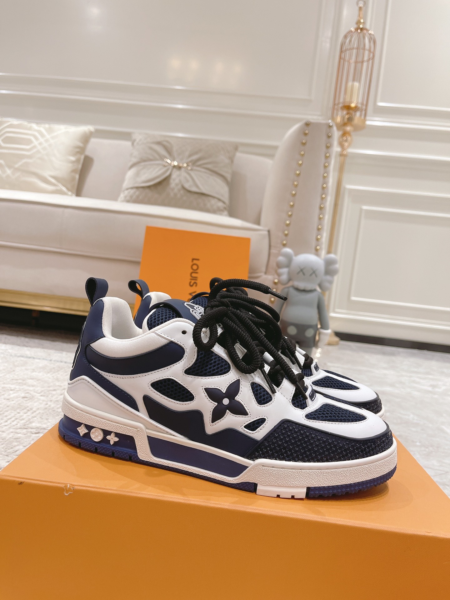 Louis Vuitton couple models DIY buckle sneakers sneakers