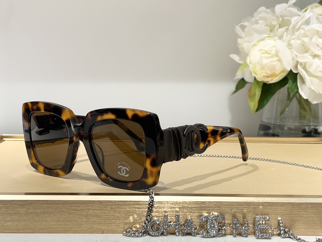 CHANEL* 5474 diamond chain version Size:52-21-145✔️With chain