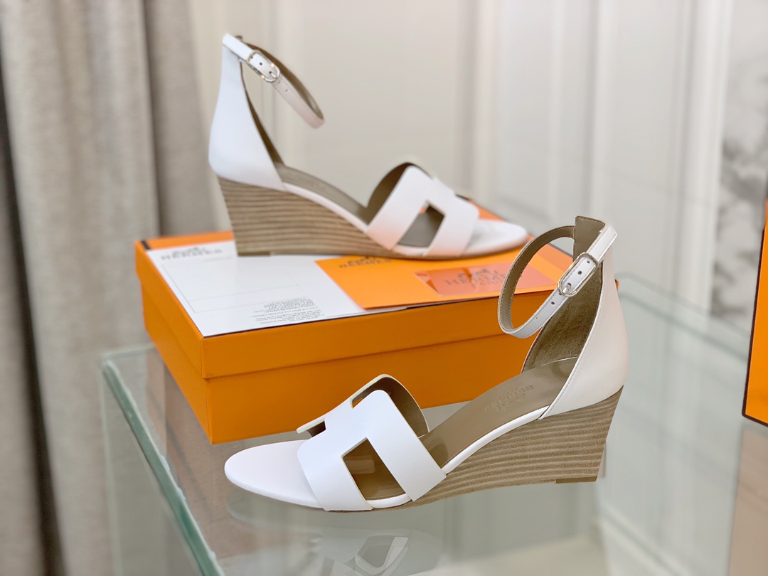 Hermes Santorini sandals