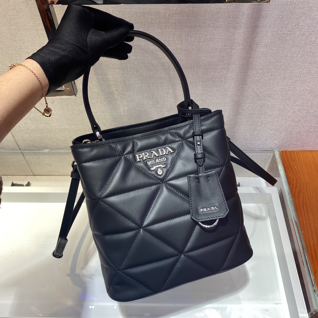 𝐏𝐑𝐀𝐃𝐀 Double handbag 1BA212