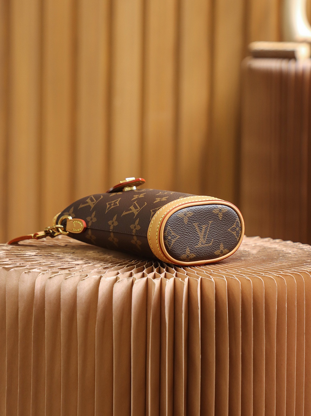 Louis Vuitton𝐅𝐎𝐋𝐃 𝐌𝐄 series #M80874#