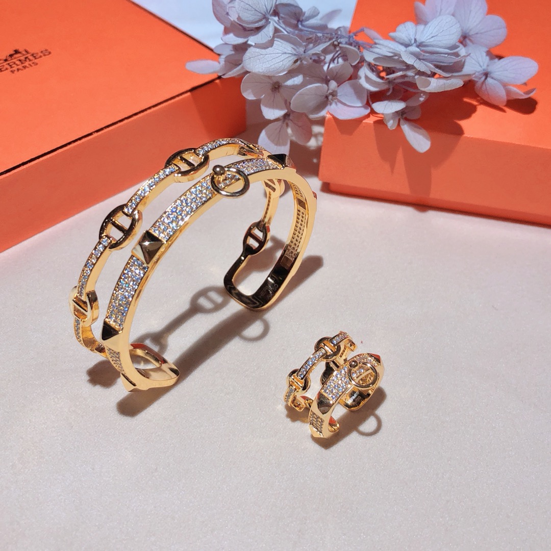 Hermes bracelet