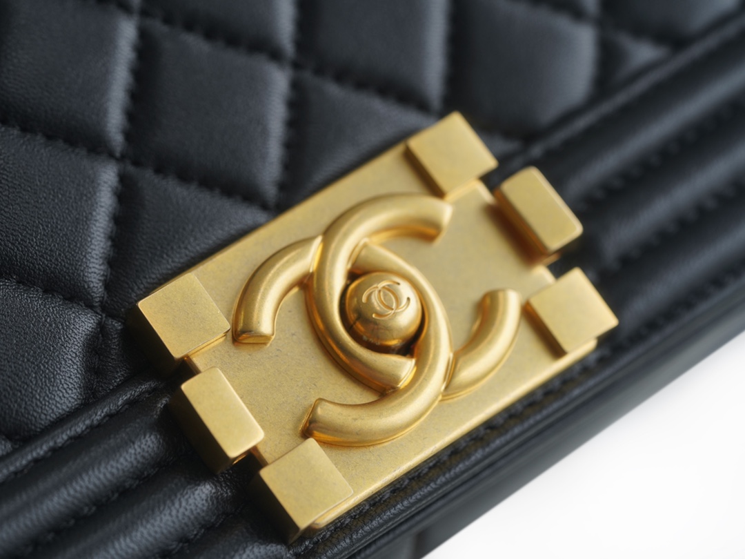 𝗖𝗵𝗮𝗻𝗲𝗹 𝗟𝗲𝗯𝗼 𝘆Italy 🇮🇹GR original lambskin：Medium Black Gold