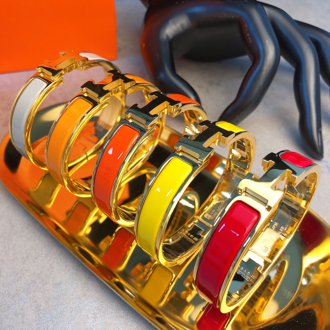 Hermes bracelet