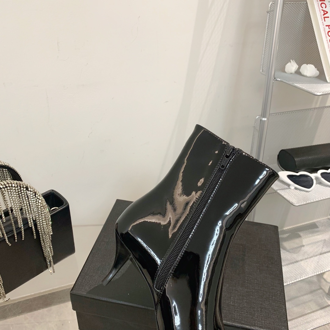 𝙎𝙖𝙞𝙣𝙩 𝙇𝙖𝙪𝙧𝙚𝙣𝙩 | 𝟐𝟎𝟐𝟐/𝐒𝐒 𝐧𝐞𝐰 YSL｜Saint Laurent Metal Toe Series New High Heeled Boots