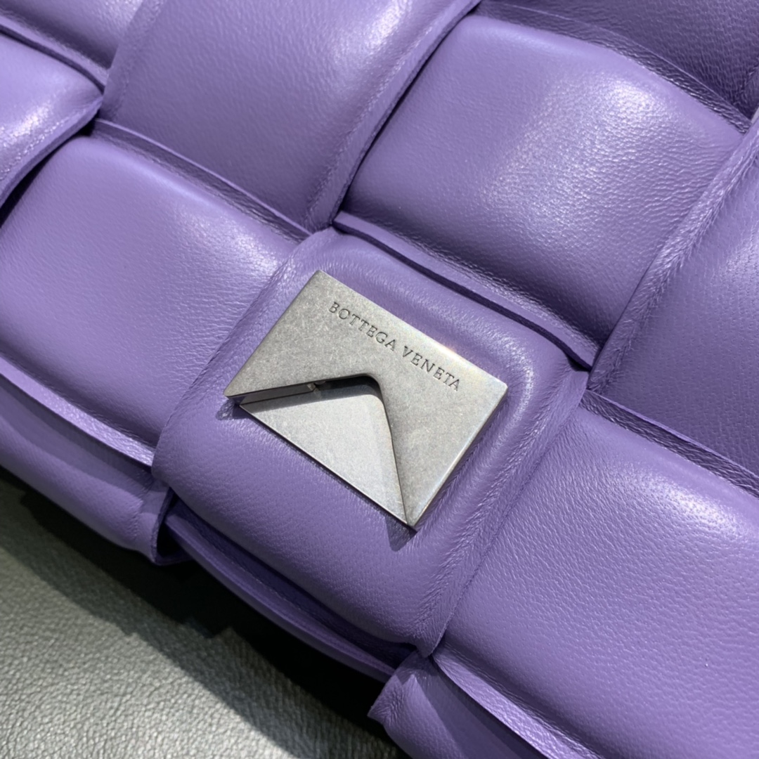 Bottega Veneta  PADDED  CASSETTE #591970