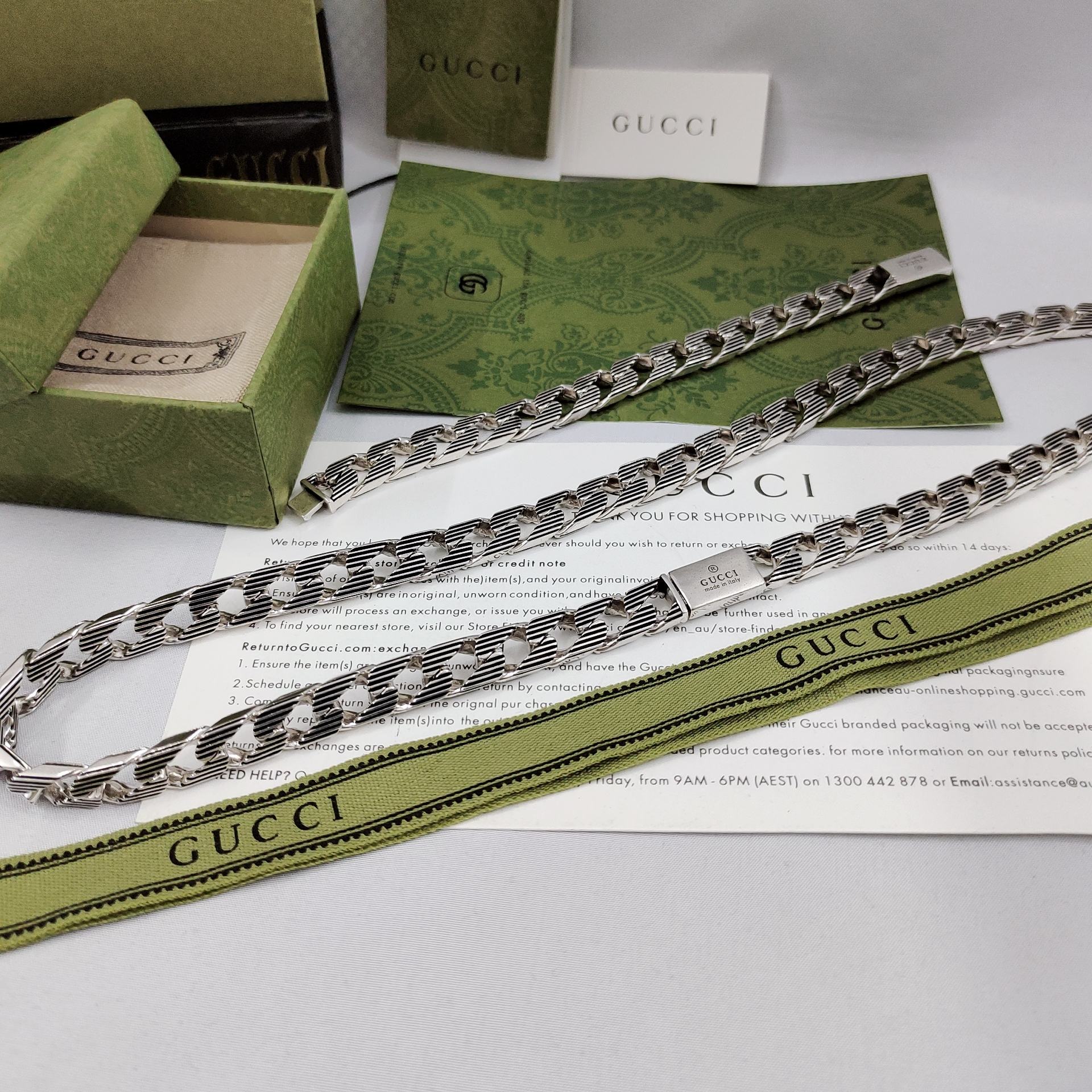 𝐆𝐮𝐜𝐜𝐢 striped necklace