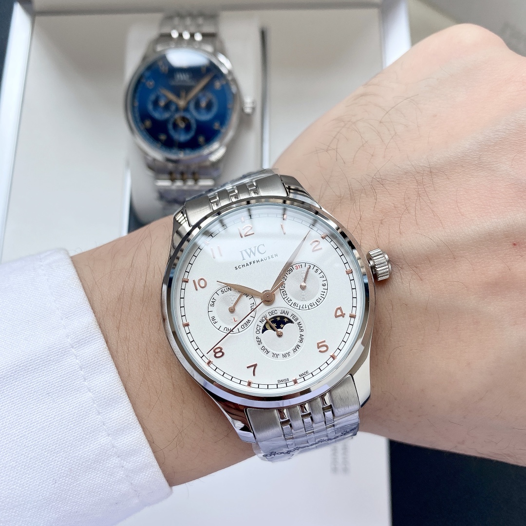 IWC- Fine men's watches Fully automatic mechanical movement, top 316 steel case and strap