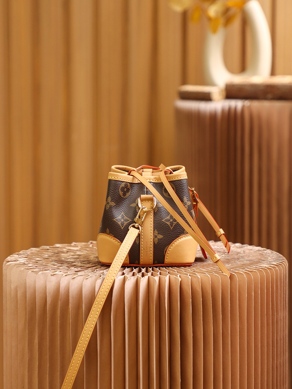 Louis Vuitton 𝐍𝐨𝐞 𝐏𝐮𝐫𝐬𝐞 small bucket #M57099