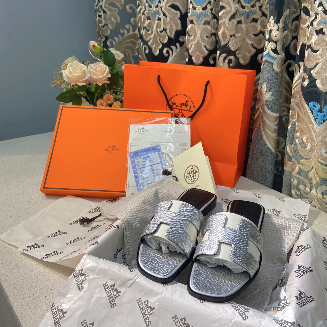 Hermes slippers