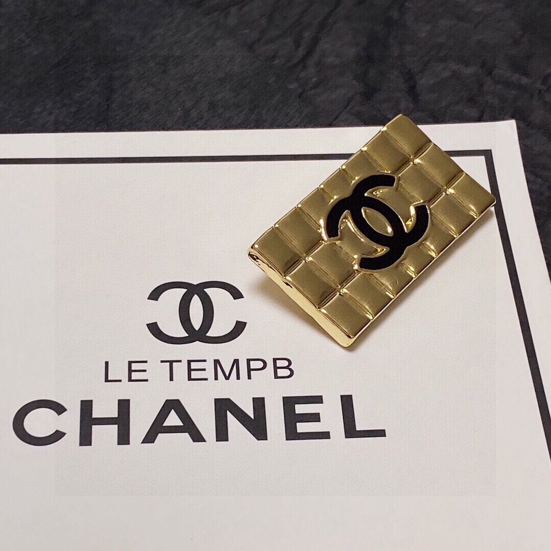 CHANEL🇫🇷Xiao Xiang brooch