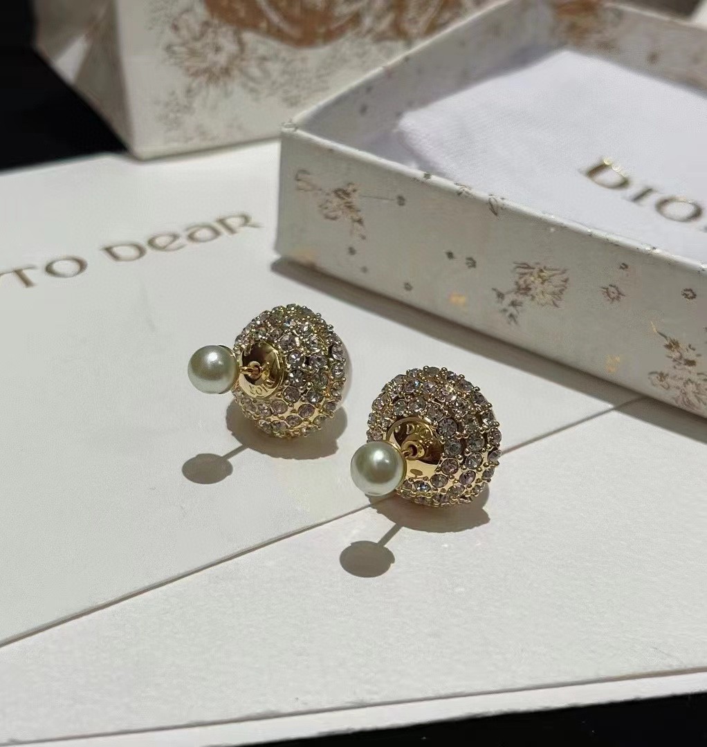 Dior stud earrings