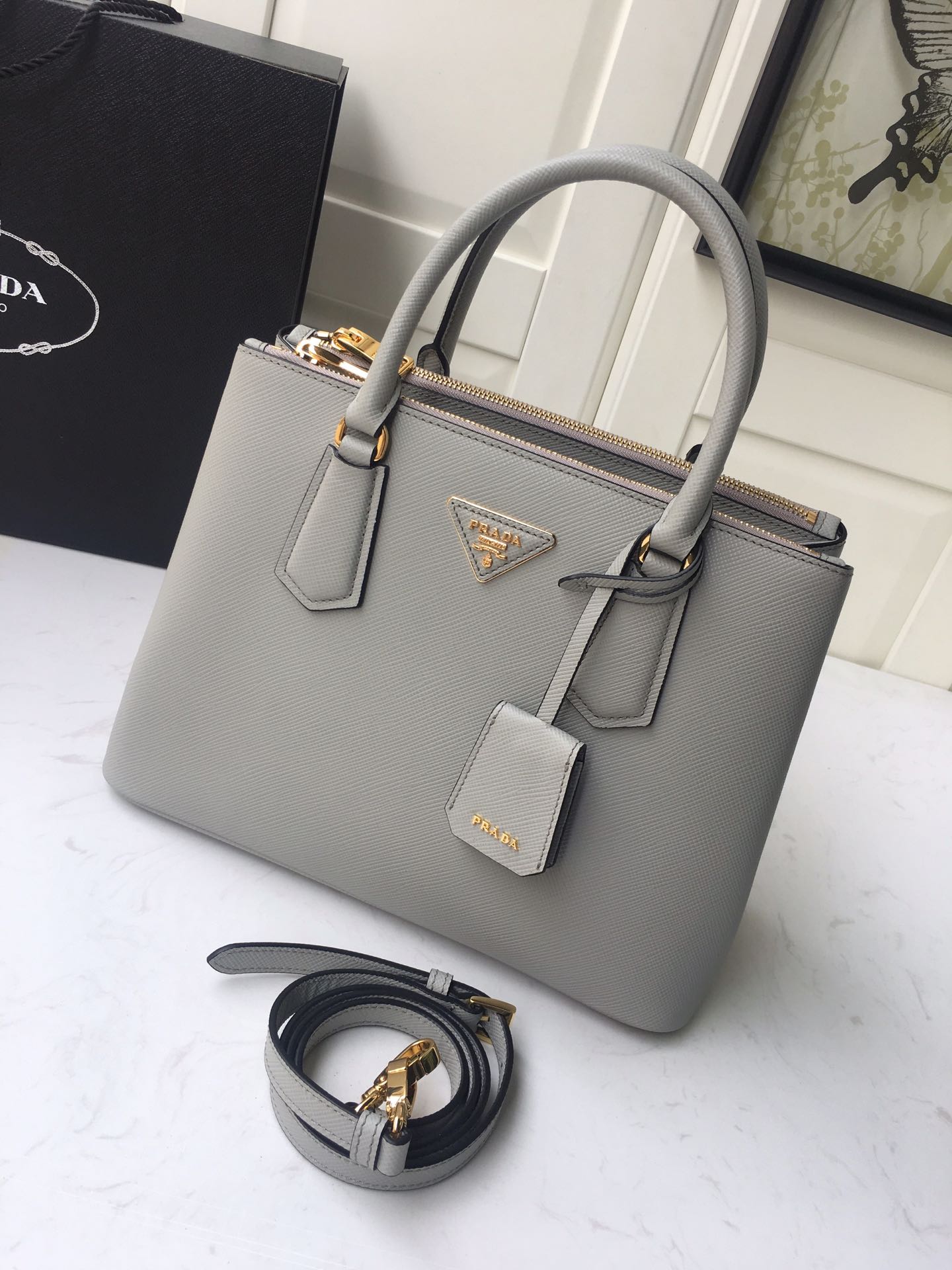 𝐏𝐑𝐀𝐃𝐀 1BA232 Handbag