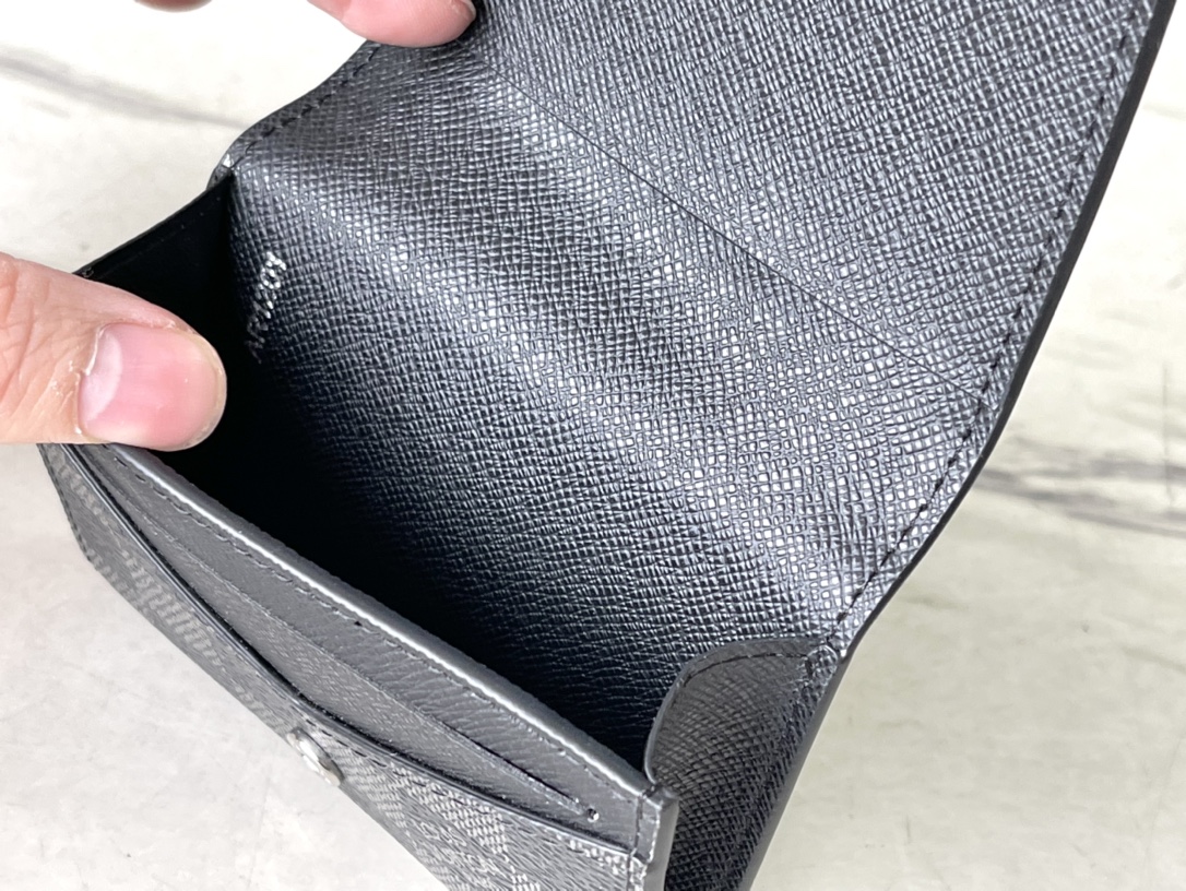 𝐋𝐎𝐔𝐈𝐒 𝐕𝐔𝐈𝐓𝐓𝐎𝐍 N63338