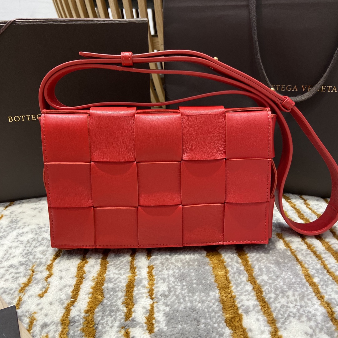 Bottega Veneta  𝘾𝘼𝙎𝙎𝙀𝙏𝙏𝙀 #578004