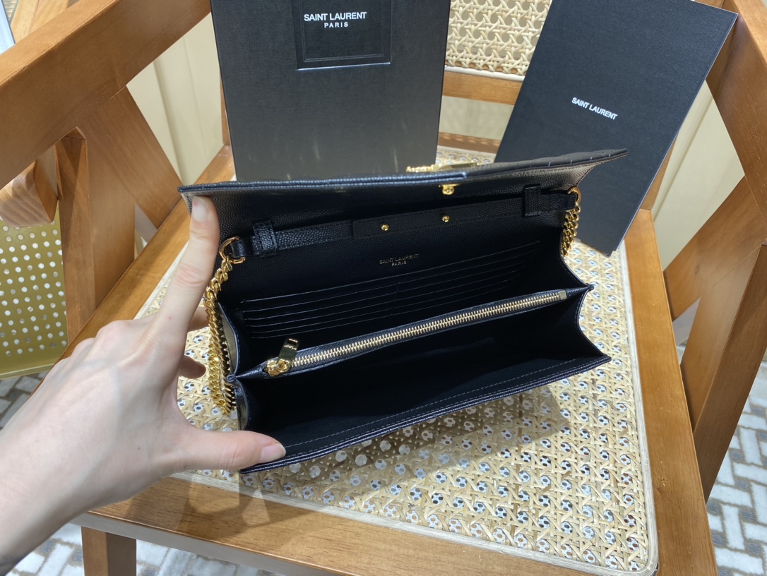 SAINT LAURENT 𝙈𝙊𝙉𝙊𝙂𝙍𝘼𝙈 𝙈𝙄𝙓 𝙈𝘼𝙏𝙀𝙇𝘼𝙎𝙎É #620280 original leather