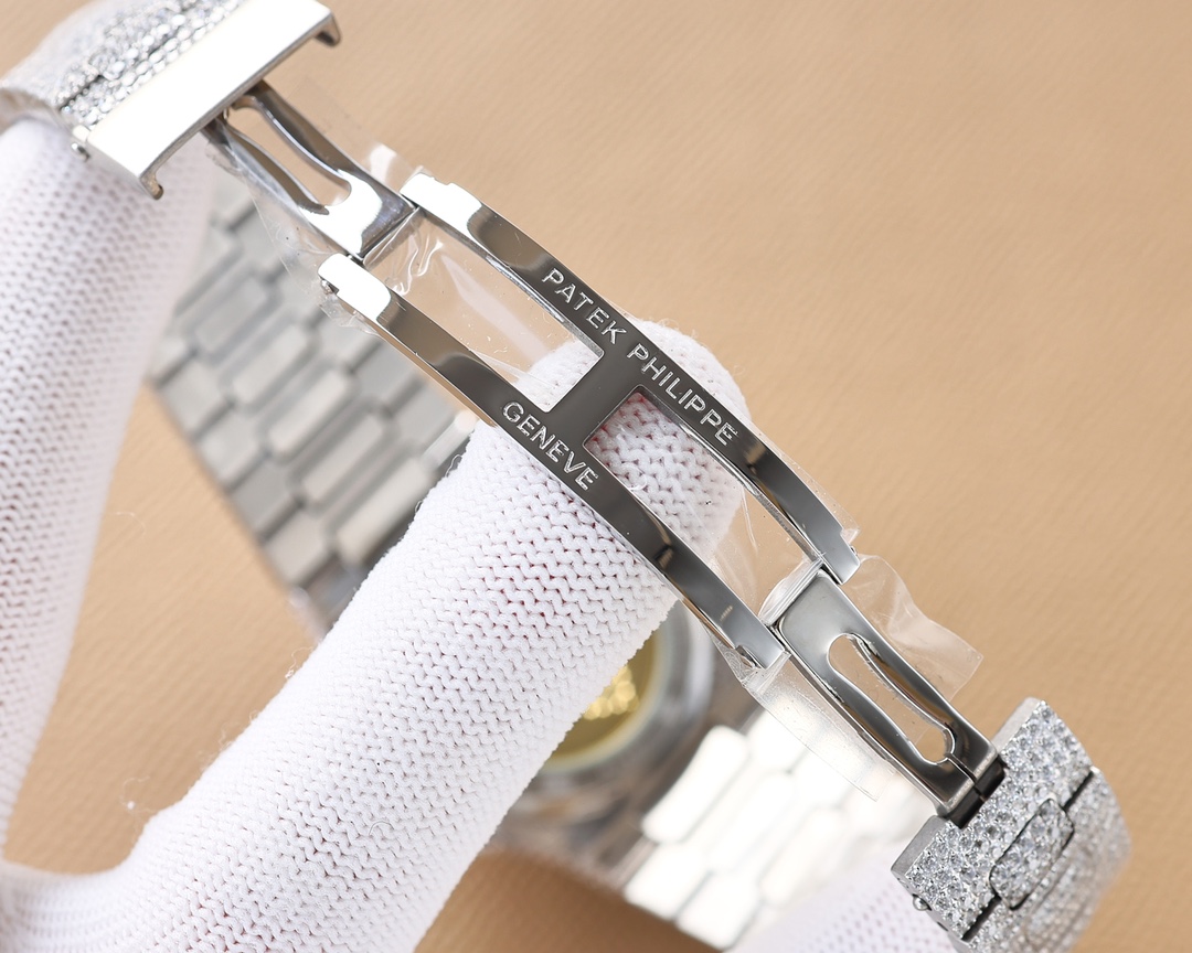 Patek Philippe Platinum Nautilus Watches