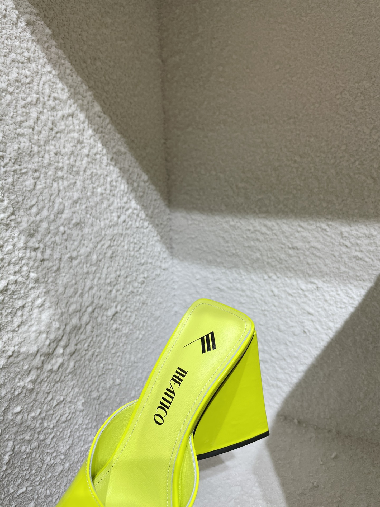 THE ATTICO | 𝟐𝟎𝟐𝟏/𝐒𝐒 𝐧𝐞𝐰 The attico triangle heel sandals lined with sheepskin leather genuine leather outsole