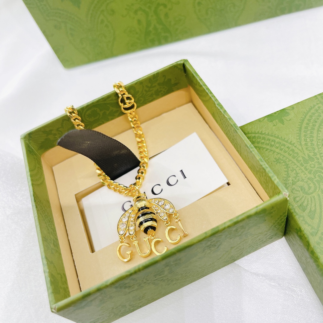 𝐆𝐮𝐜𝐜𝐢 necklace
