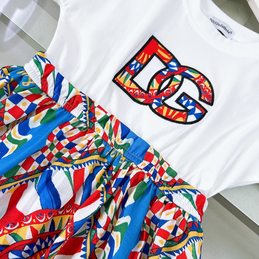 D&G spring and summer girls skirt suit