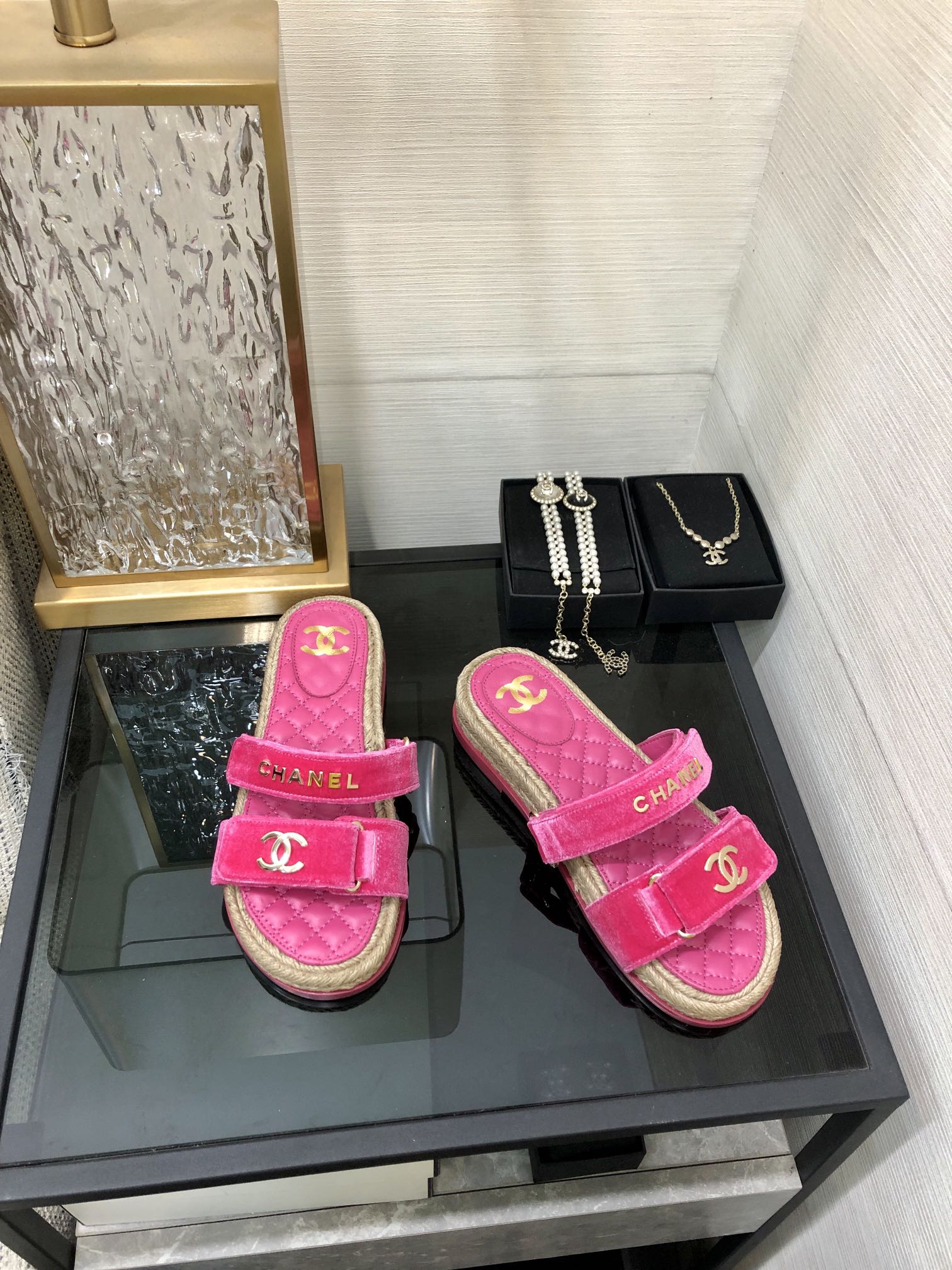 CHANEL 2023 spring and summer latest woven velcro slippers Italy imported multi-layer leather outsole