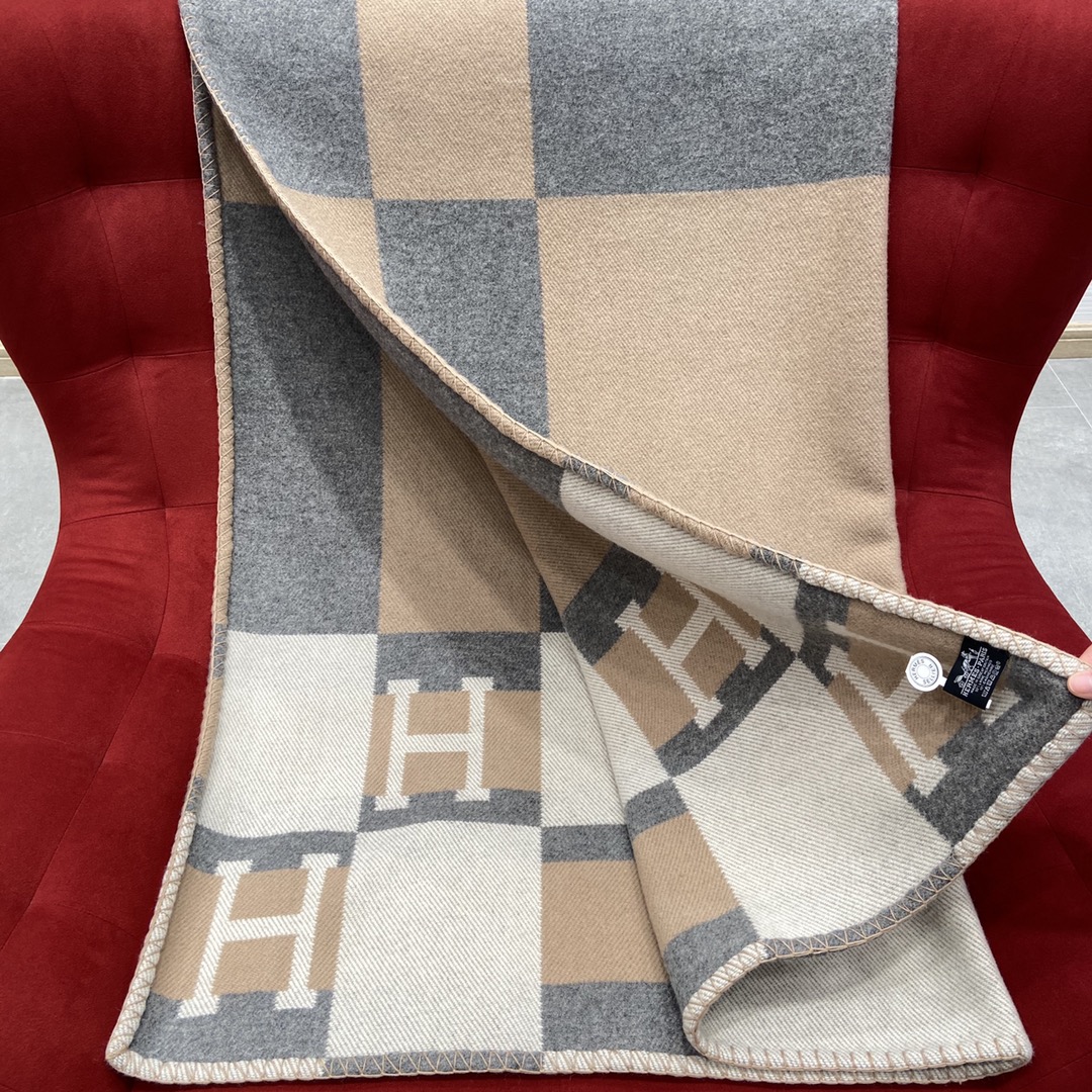 𝐇𝐞𝐫𝐦𝐞𝐬 • 𝟐𝟑𝐍𝐞𝐰【Khaki and Gray】(%90 merino wool + 10% cashmere)