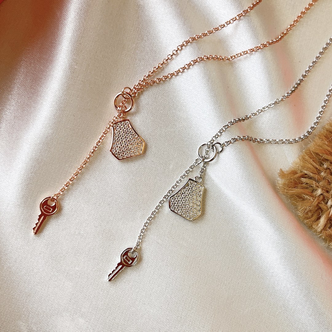 Hermes necklace