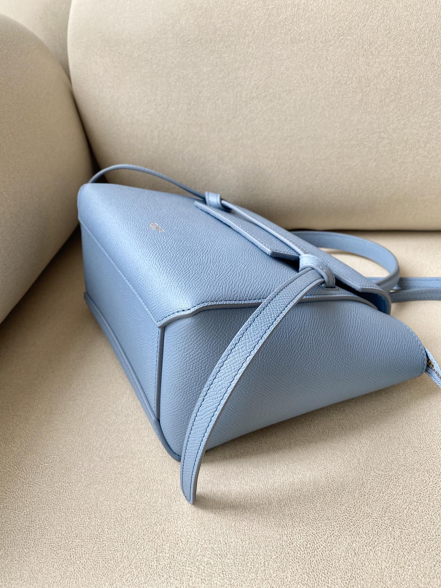 𝐂𝐞𝐥𝐢𝐧𝐞 Belt Bag Catfish Bag Small Grained Calfskin