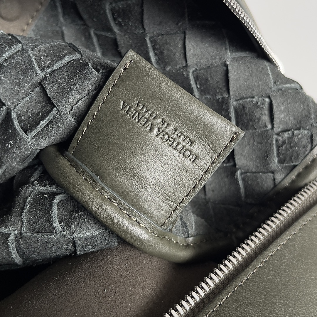 Bottega Veneta BV Braided Shoulder Bag Original Wild Green #653118