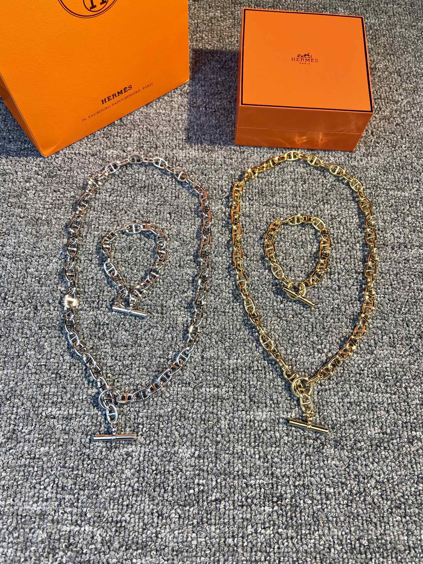 Hermes necklace