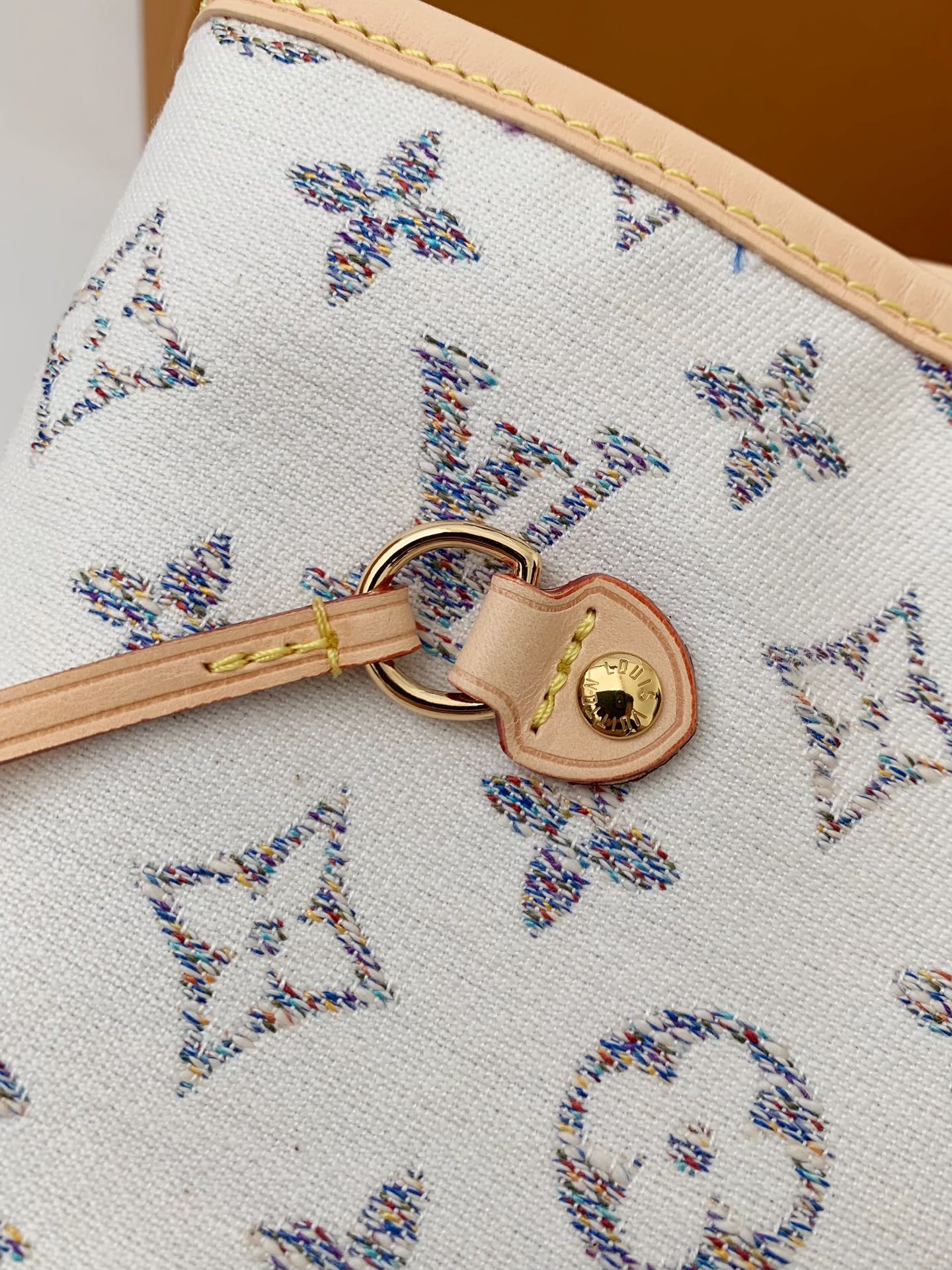 Louis Vuitton Neverfull medium handbag M24905 Size：31*28*14cm