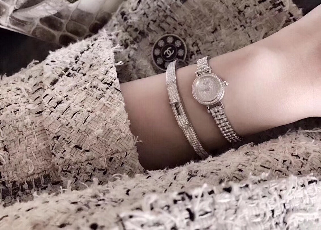 Hermes bracelet