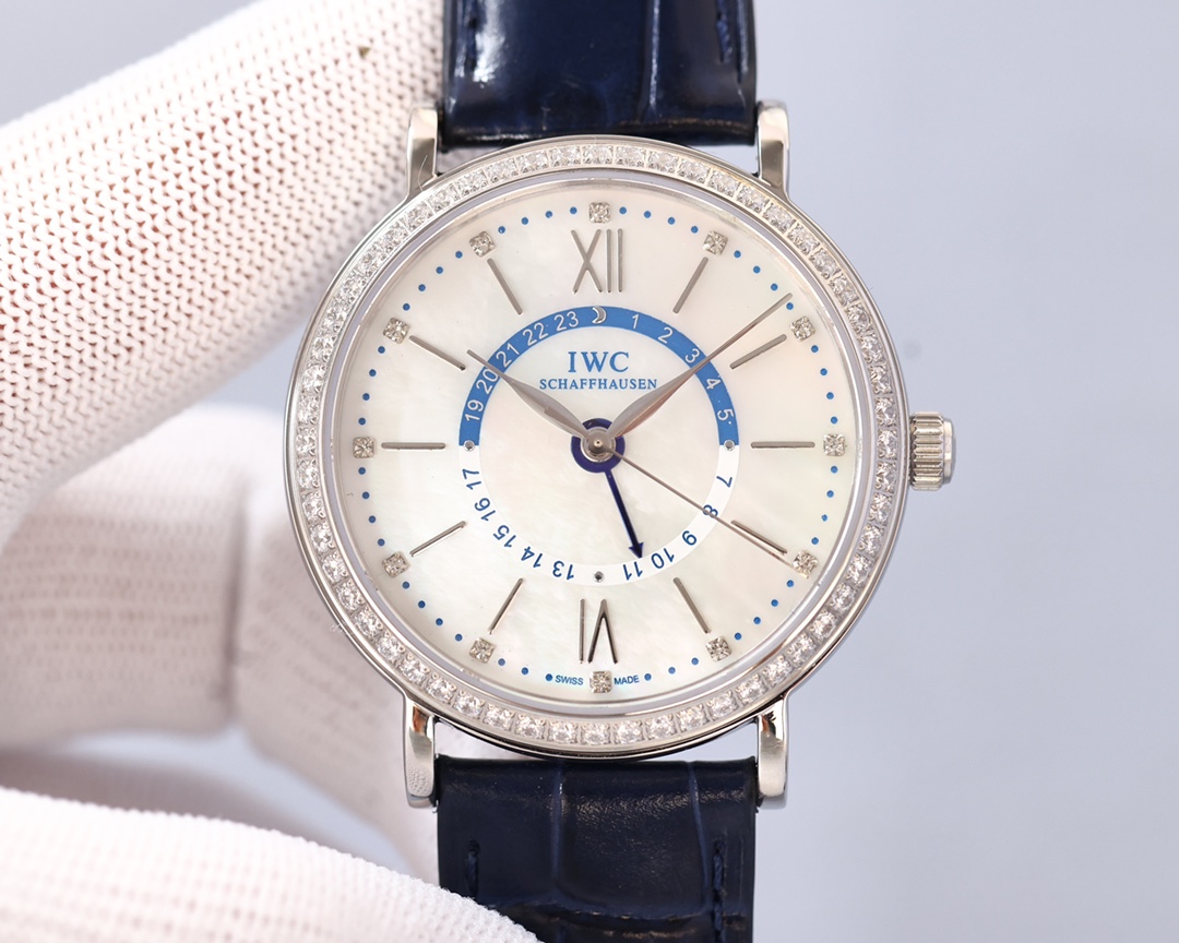 IWC- Portofino Men's Watch Movement EAT2836 in imported calfskin