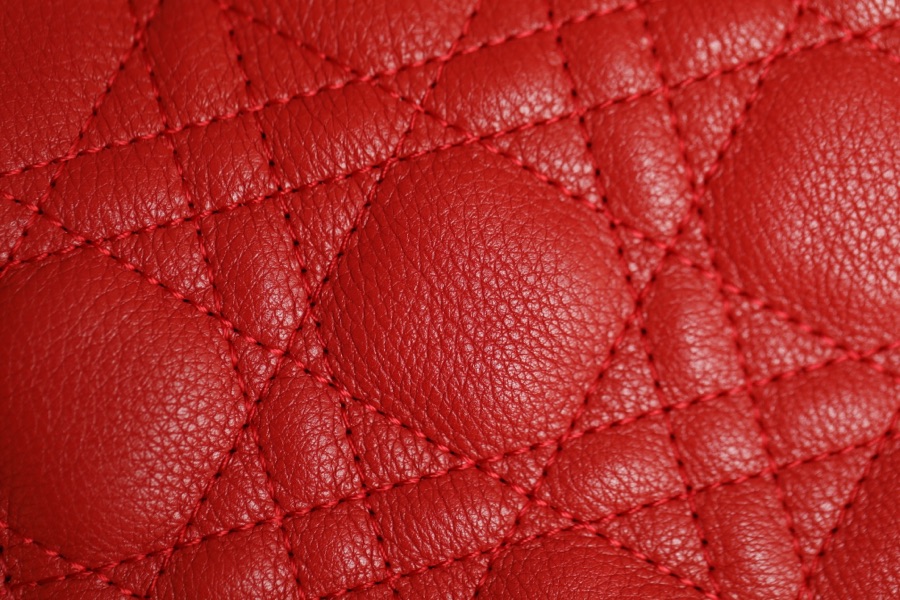 DlOR CARO】Red soft cow leather rattan check DR-091